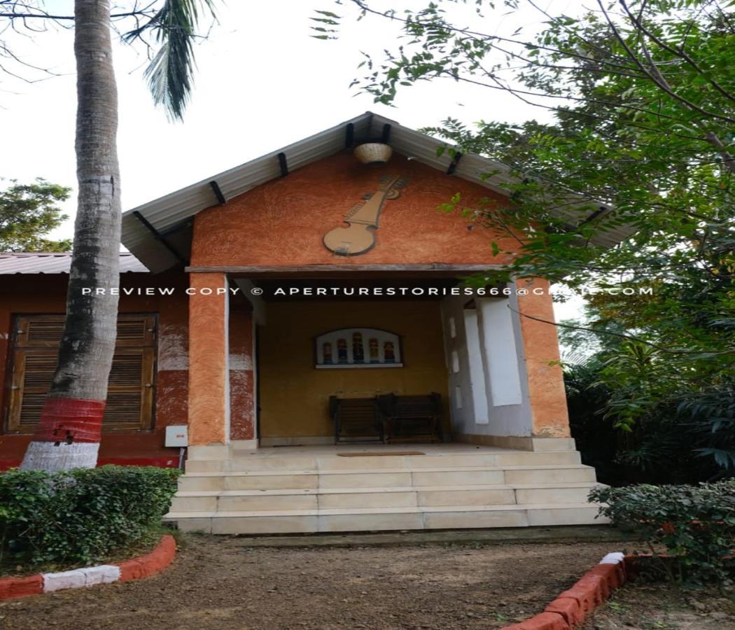 מלון Sri Niketan Raktokorobi Karu Gram מראה חיצוני תמונה